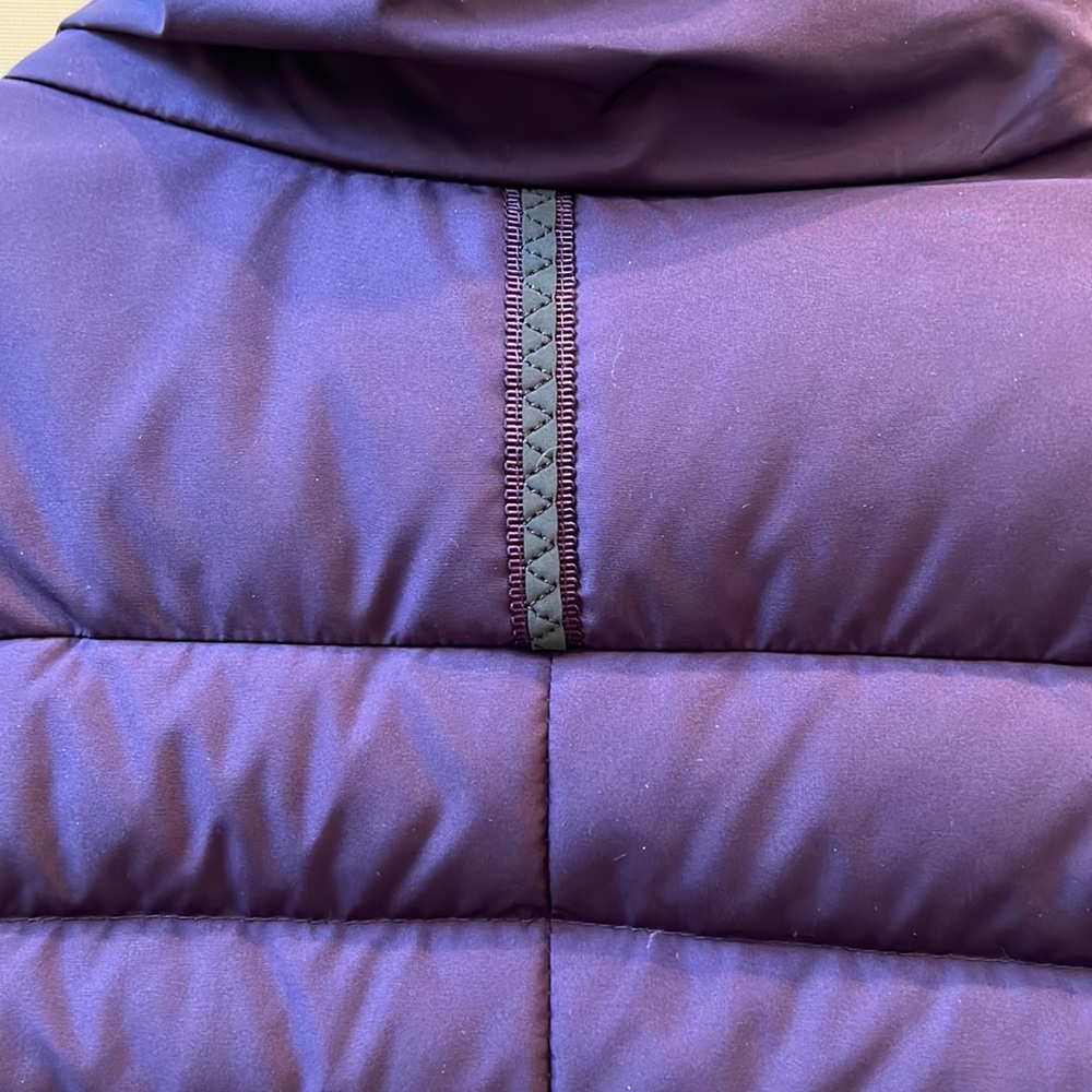 Lululemon Puffed Jacket - Picture 5 of 6
